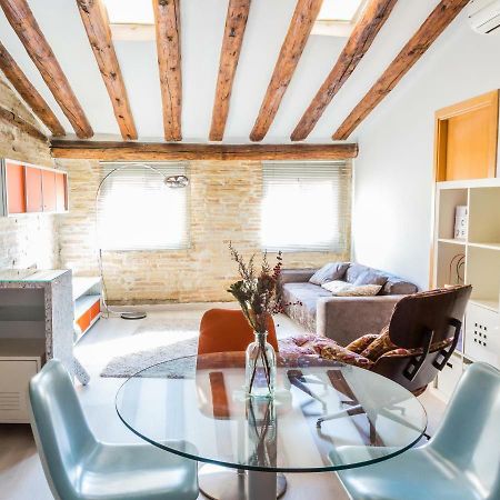 Fantastica Buhardilla Pz. Pilar Apartment Zaragoza Exterior photo