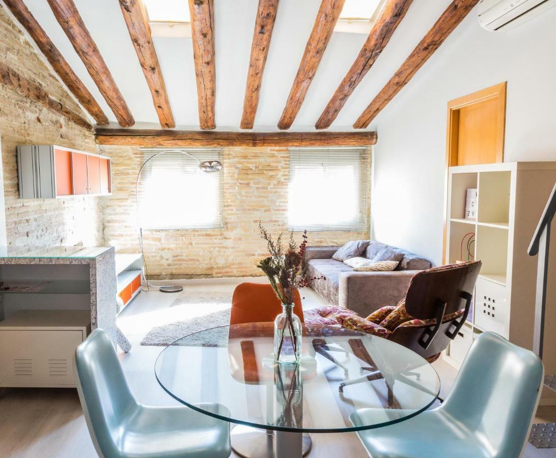 Fantastica Buhardilla Pz. Pilar Apartment Zaragoza Exterior photo